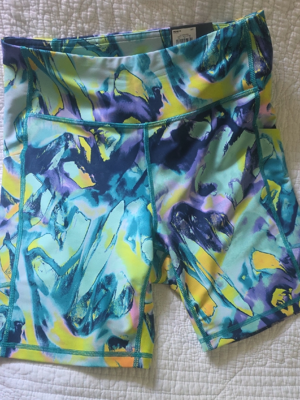 tek gear Aqua, Yellow & Purple Abstract Print Bike Shorts
